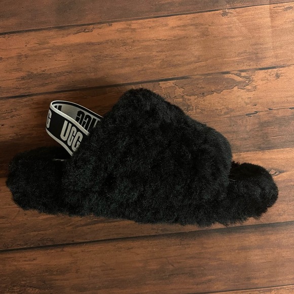 UGG Slipper LEFT‎ SHOE ONLY Slipper Size 7 - Black - Picture 1 of 8